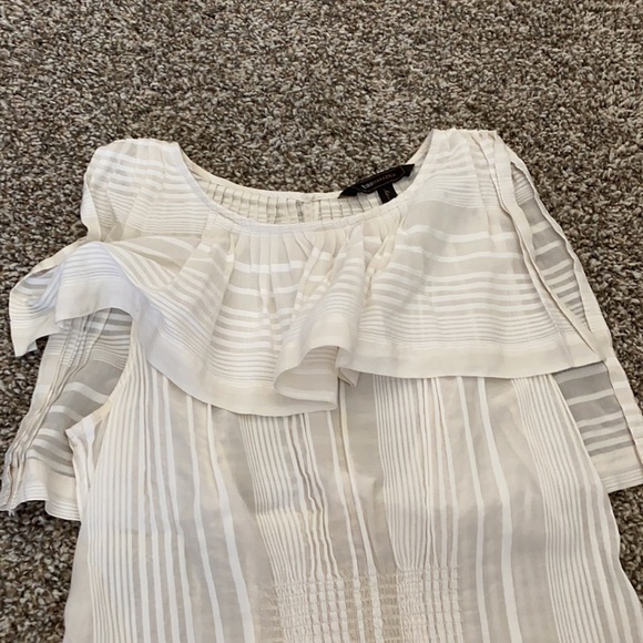 BCBG White Blouse Top - Picture 4 of 5